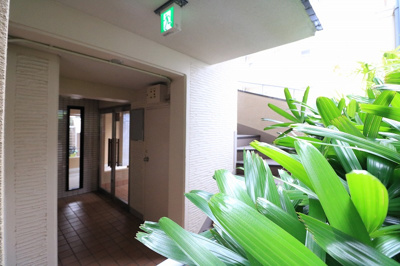 【エントランス】 | シルクアネックス