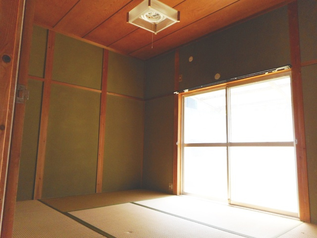 【居間・リビング】 | 高見様平家 | ※同物件、別のお部屋の写真です