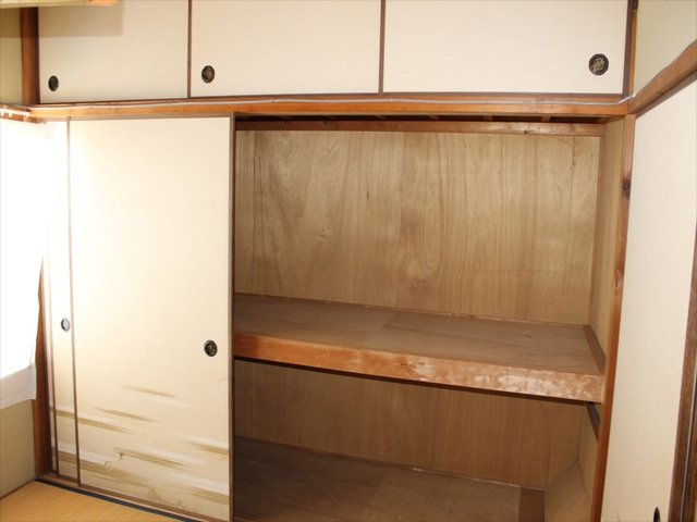 【収納】 | すみれマンション | ※同物件、別のお部屋の写真です。設備は現況に従います。