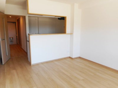 【居間・リビング】 | アルバ | ※同物件、別のお部屋の写真です