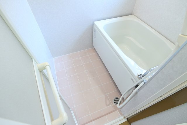 西舞マンションの浴室