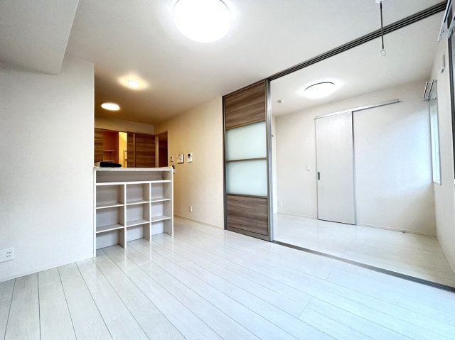 メゾンKの居間・リビング