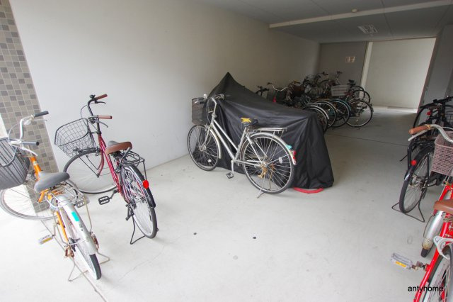 グレース東淀川の駐車場