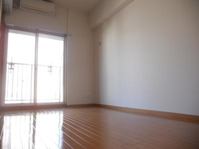 HF河原町二条レジデンスの子供部屋|洋室