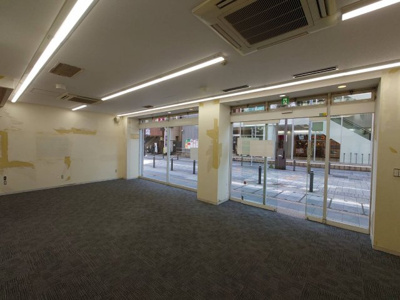 【ロビー】 | ニュー亀屋ビル | 写真は別号室（類似）です。