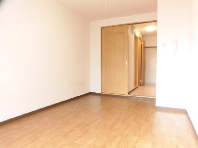 ハイツ山ノ内の寝室|洋室