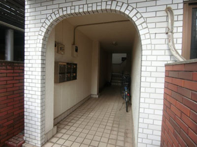 【エントランス】 | 渡部ハイツ