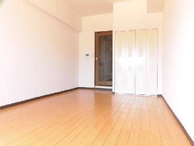 メロディハイム松原の内装|洋室