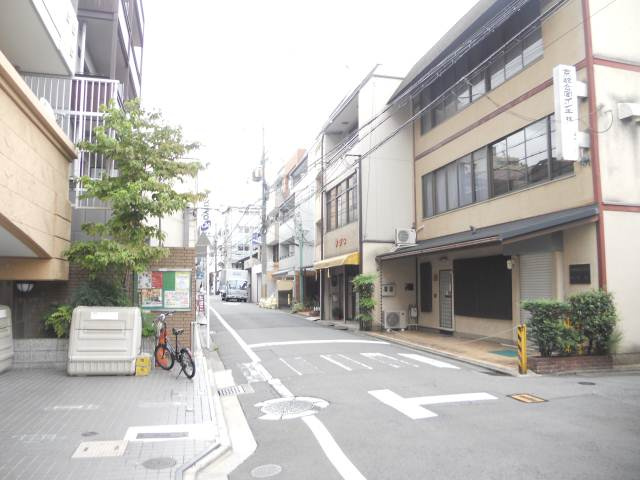 メロディハイム松原の周辺|前面道路