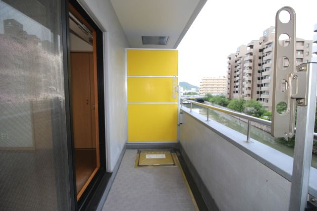 ネオクレメントの内装