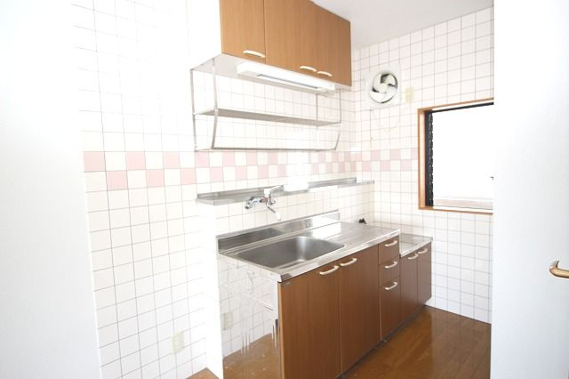 コンフォート弥右衛門のキッチン|お料理しやすいキッチンです