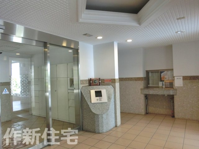 ライオンズガーデン北習志野　２階部分のエントランス|オートロック