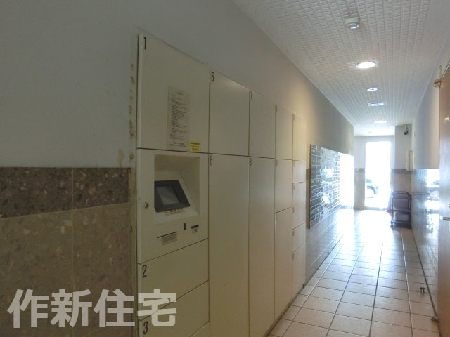ライオンズガーデン北習志野　２階部分のエントランス|宅配ボックス