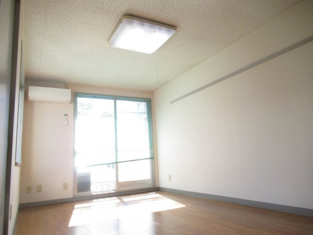 ファッションコーポフォーエムの洋室