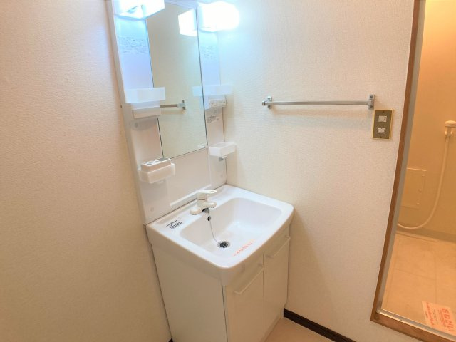 サンハイム梓の独立洗面台