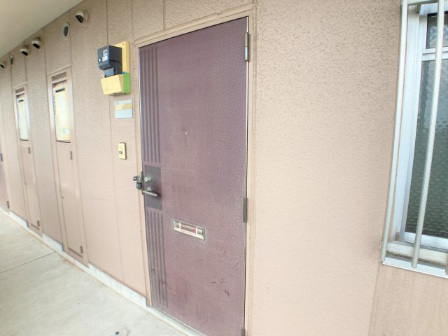サンハイム梓の玄関