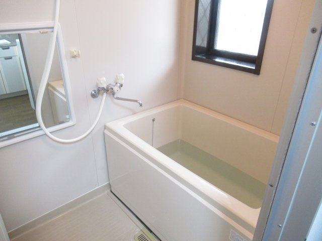 シティハイム幸の浴室