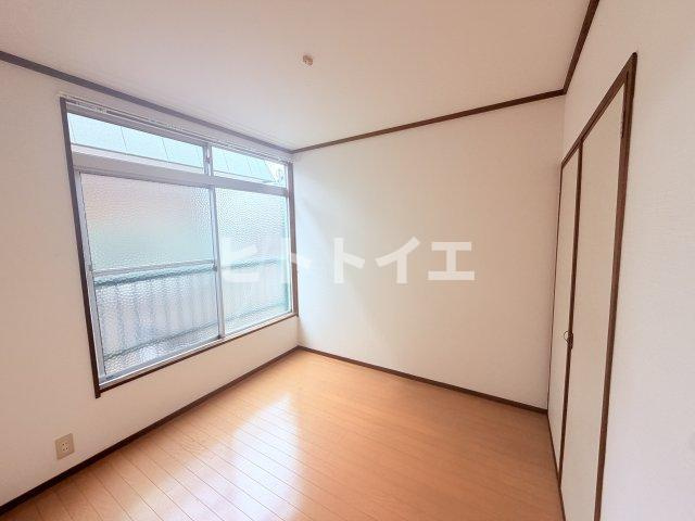 八女クリスタルハイムの洋室