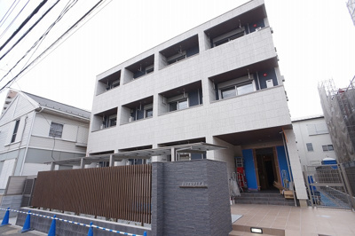 【外観】 | ESTRELLA(エストレージャ)  | 戸田公園駅徒歩3分　瀟洒な建物です