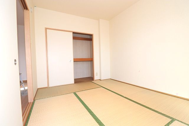 フィネスあざみのの和室|きれいな和室です