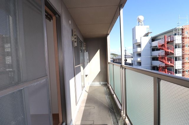 フィネスあざみののバルコニー|バルコニーがあります
