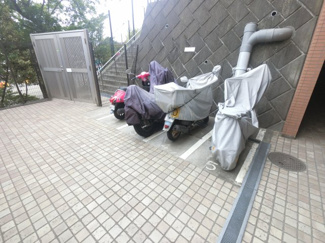 【その他共用部分】 | 敷地内バイク置場