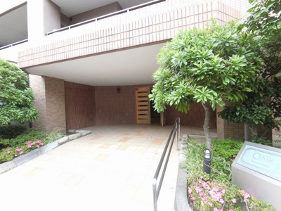 【エントランス】 | セザール仲池上 | エントランス部分