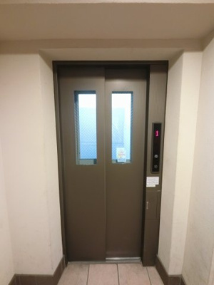【その他共用部分】 | セザール仲池上 | お買い物時やベビーカーの出し入れに便利なエレベーター付。