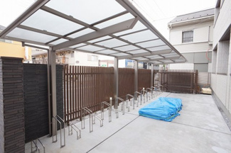 【その他共用部分】 | ゆったりと置ける自転車置場です。（施工中）