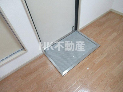 【玄関】 | レジデンス春（河内小阪賃貸） | 玄関です