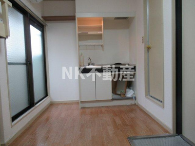 【居間・リビング】 | レジデンス春（河内小阪賃貸） | 洋室です