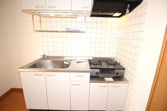 リーヴァ・ビスタ北本町のキッチン|使いやすいキッチンです
※間取り反転の場合あり