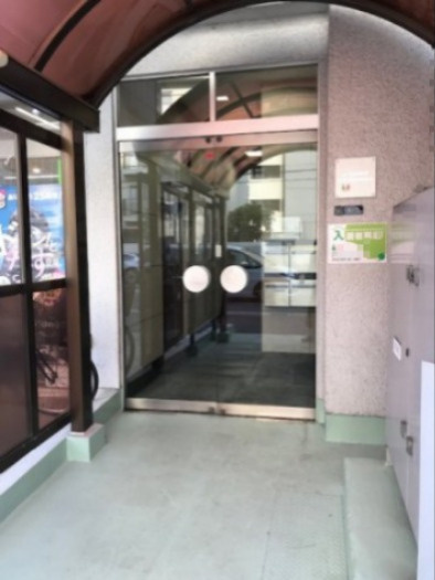 品川区南品川３丁目の事務所のエントランス