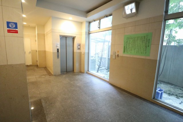 サヴォイジアトリウムのロビー