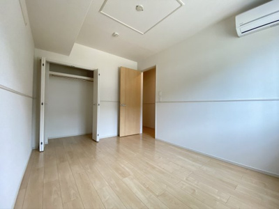 【洋室】 | サンコート南新町