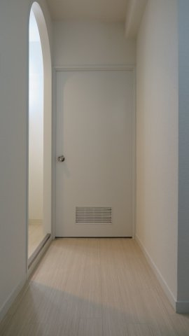 サンハイツ南堀江の玄関
