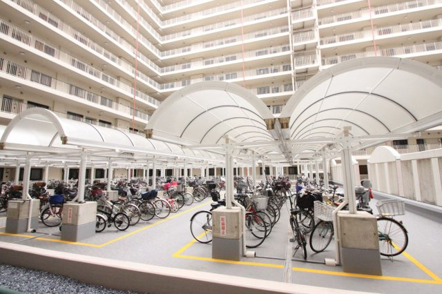 ヴェル・ノール布施の駐車場