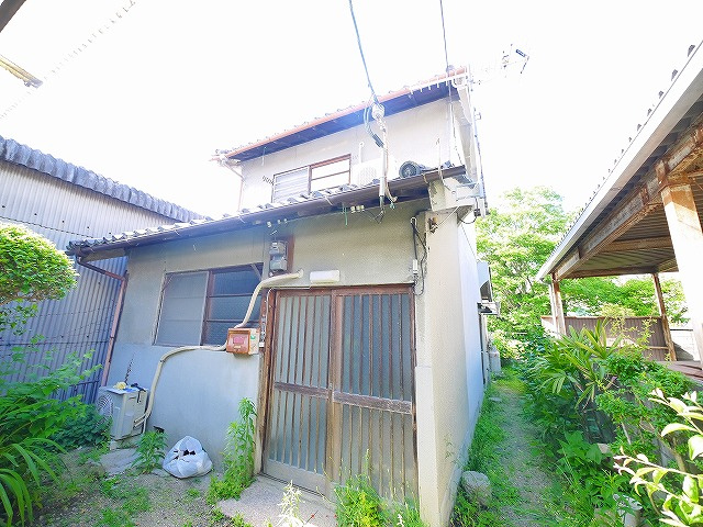 畑谷貸家の外観|一戸建ての物件です。