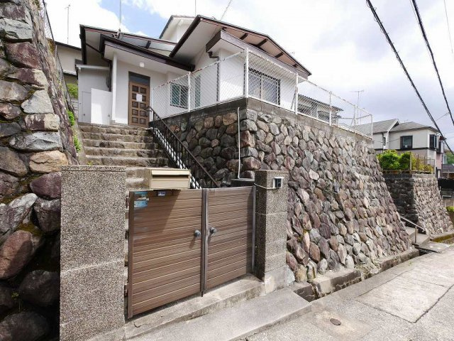 鈴蘭台南町2丁目貸家の外観|外観も気になるポイント