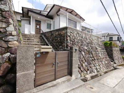 【外観】 | 鈴蘭台南町2丁目貸家 | 外観も気になるポイント