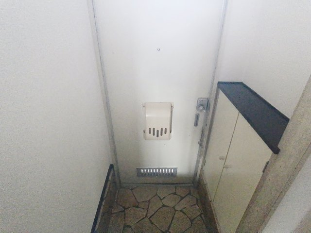 コーポみさわの玄関