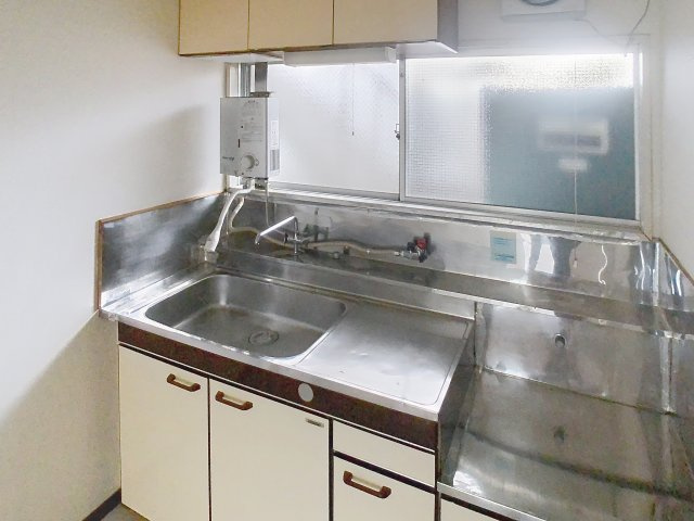 コーポみさわのキッチン|きれいなキッチンです