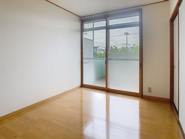 コーポみさわの洋室