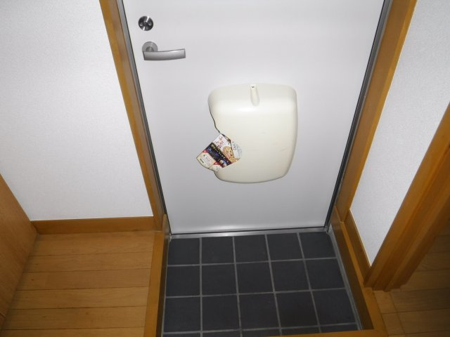 コーポアオキの玄関|他のお部屋の参考写真となります。