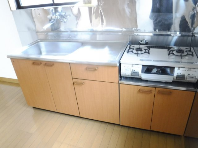 コーポアオキのキッチン|他のお部屋の参考写真となります。