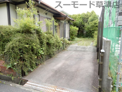 【駐車場】 | 桜ヶ丘3丁目貸家