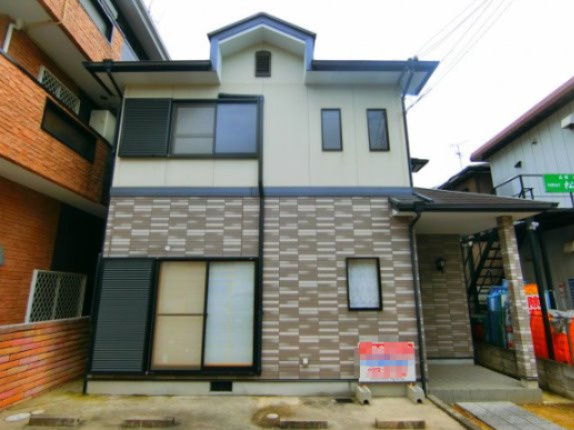 青南台一戸建ての外観