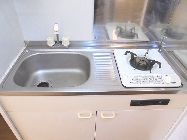 フィットハイム比島のキッチン|きれいなキッチンです