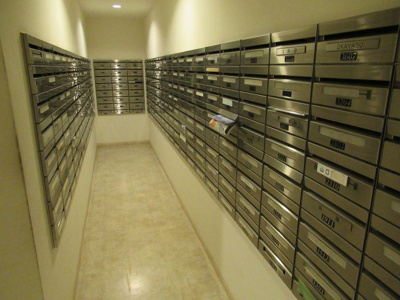 【その他共用部分】 | ステーションガーデンタワー | エントランスのポストです