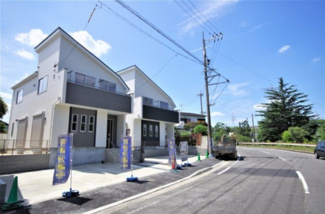 【前面道路含む現地写真】 | 現地（2020年８月）撮影
 